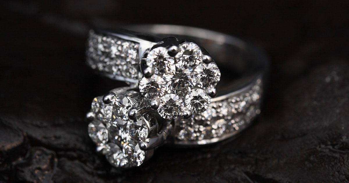 Choosing Between White and Colored Diamonds